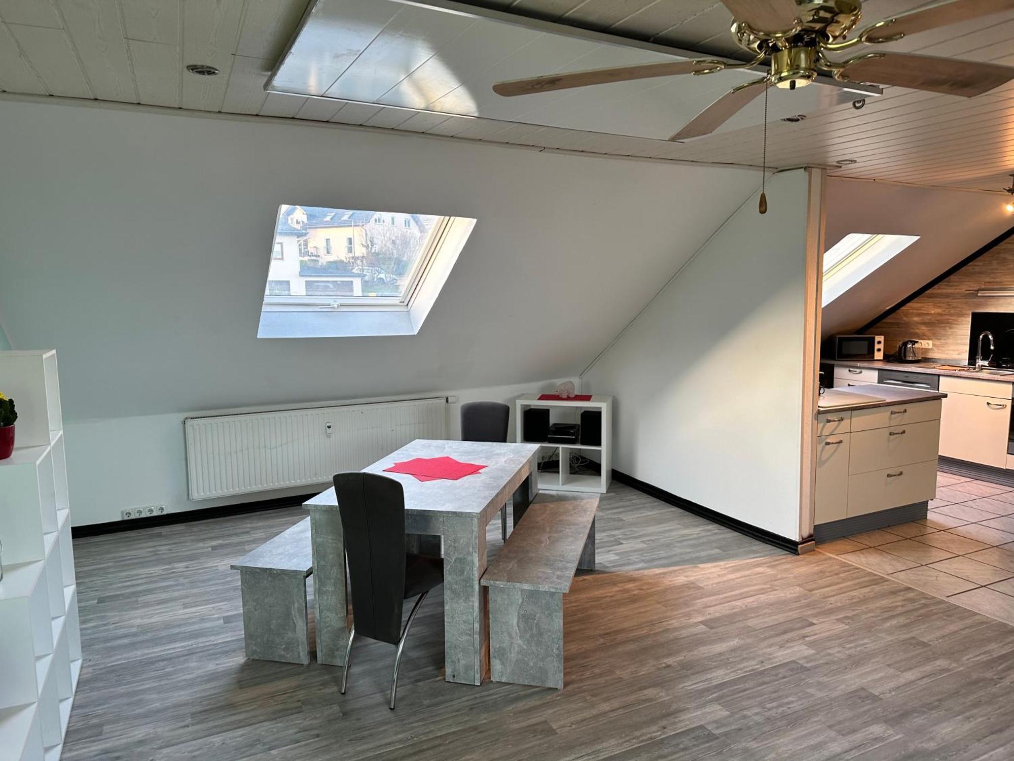 Monteurwohnung - Ferienwohnung Naehe Limburg An Der Lahn Flacht Экстерьер фото